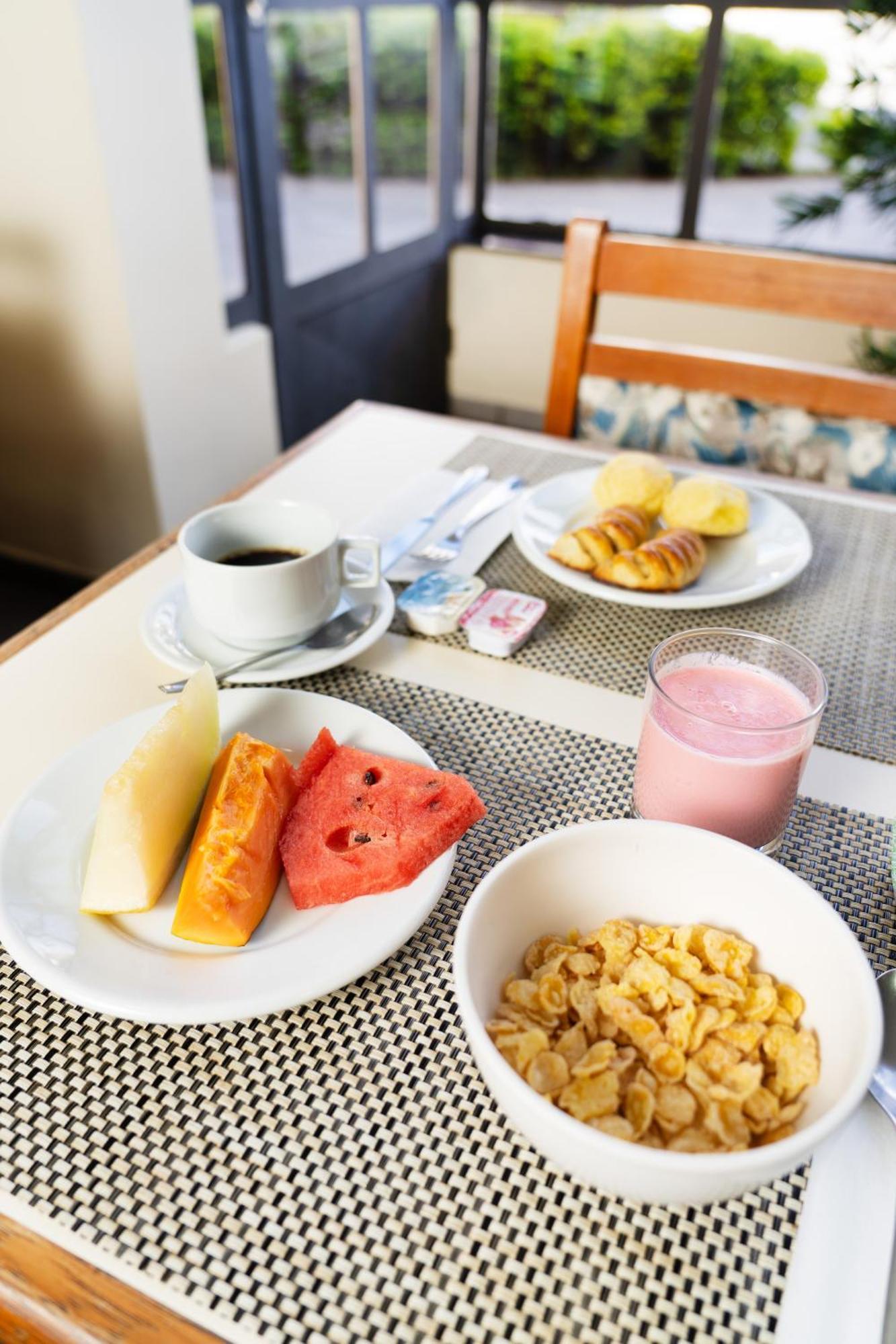 Itapetinga Hotel Atibaia Zewnętrze zdjęcie